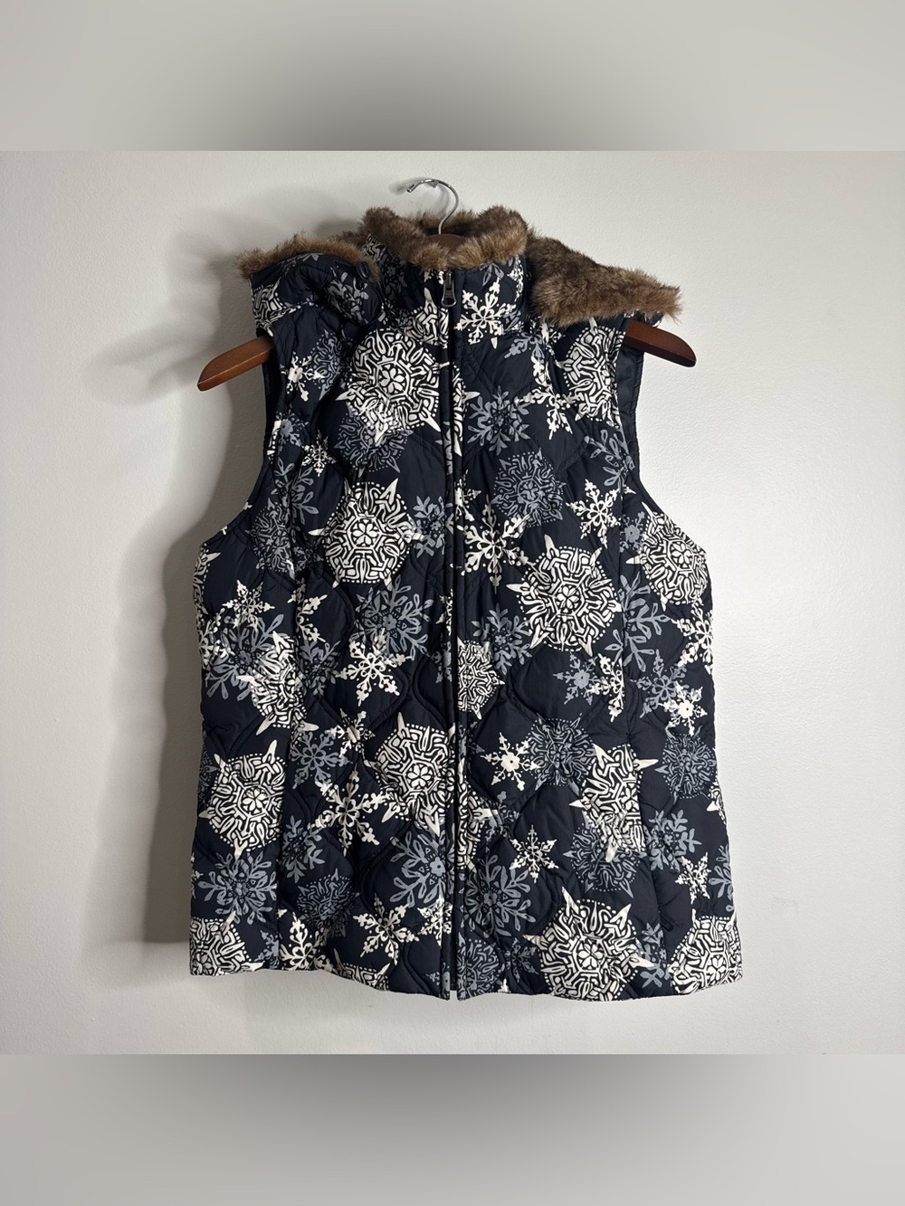 Eddie Bauer Women’s Down Filled Quilted Puffer Vest Faux Fur Hood Large Tall